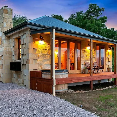 Blackwood Park Cottages Mole Creek Exterior photo